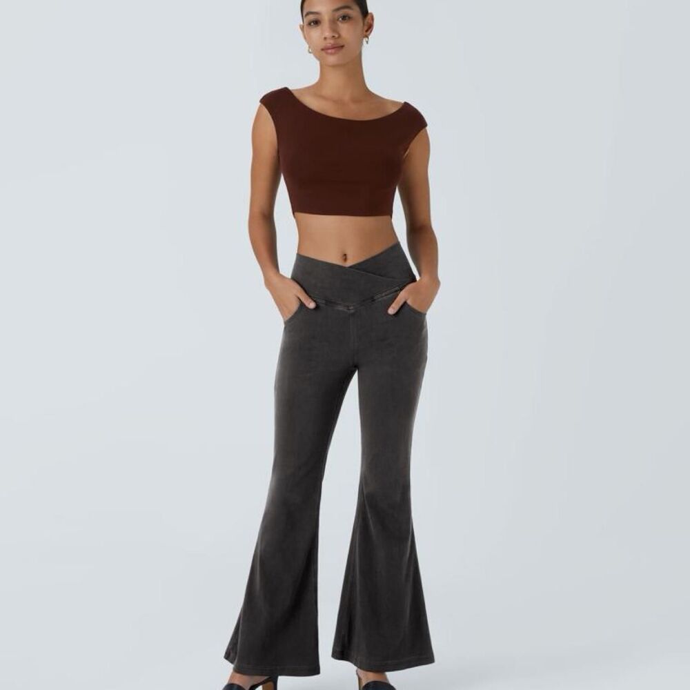 Halara Women's Grey and Black Jeans